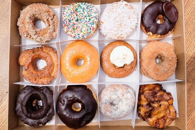 Delicious Donuts & Sweet Treats: West Loop Walking Tour - Starting at Do-Rite Donuts & Chicken: where the tour kicks off with a flavor hit