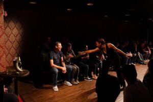 Drunk Shakespeare Ticket – Chicago - The 90-Minute Show: How the Night Actually Unfolds