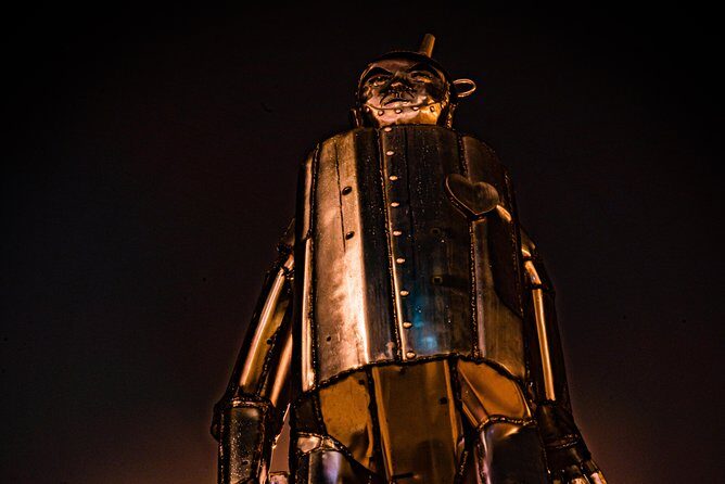 Embers of the Windy City: Chilling Chicago Ghost Tours - Stop 3: Red Lion Pub—Tudor Atmosphere and English-Style Haunting