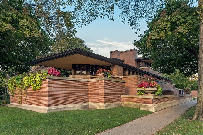 Frank Lloyd Wright Robie House Admission - Exterior First: Long Lines, Strong Proportions, Real-World Impact
