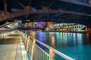 Ghosts of Chicago Family Friendly Ghost Tour - Stop-by-Stop: 7 Landmarks and the Ghost Stories They Carry