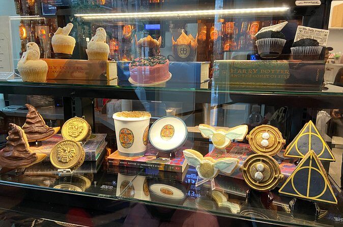 Harry Potter Shop Chicago: Confectionary Collection - The merchandise and props: fun if you shop smart