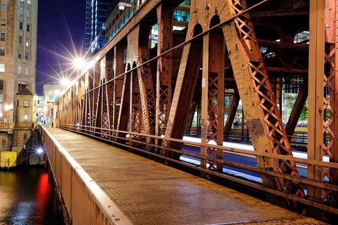 Haunted Chicago Exploration Game and Tour - Haunted Chicago on a phone: what this experience really is
