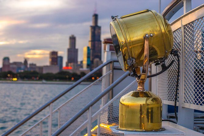 Lake Michigan Sunset Cruise in Chicago - Crowds, Seating, and Weather: The Two Things to Plan For