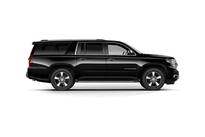 Midway Airport Transfer to Chicago by Luxury SUV - Curbside - Your Private Luxury SUV: Space, Comfort, and Luggage Fit