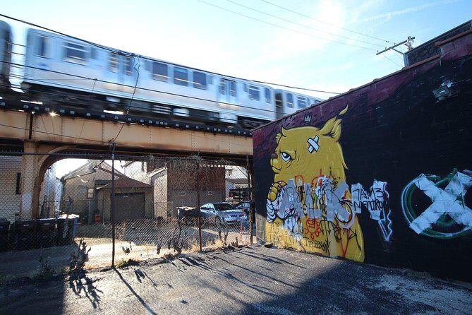 Offbeat Street Art Tour of Chicago: Urban Graffiti, Art, and Murals - Street art you can’t “map” on your own