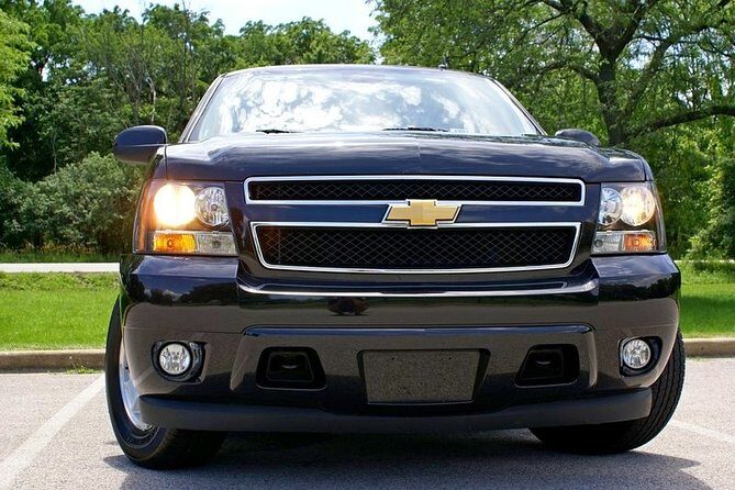 O'Hare Airport Transfer to Chicago, Curbside - Luxury SUV - Smooth First Minutes in Chicago: What Your Arrival Feels Like