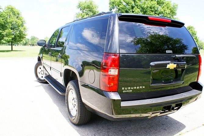 O'Hare Airport Transfer to Chicago with Inside Meet - Luxury SUV - Luggage Help, Parking, and the Part People Often Misread