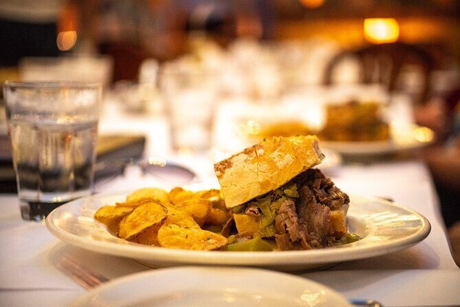 Private Chicago Food Tour with Deep Dish and Beef Sandwich - What you eat in 3 hours: deep dish, Italian beef, and more