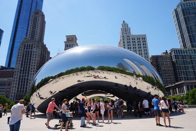 Private Chicago Food Tour with Deep Dish and Beef Sandwich - Stop 3: Calder’s Flamingo at Federal Plaza