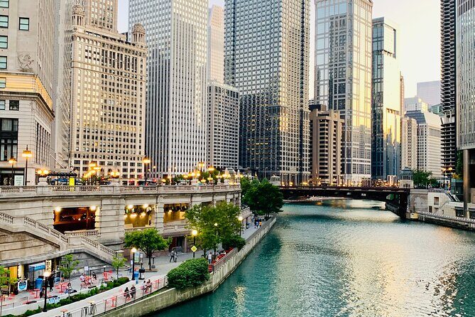 Private Chicago Guided Tour with Hotel Pickup - Stop 2: Lakefront Trail on the Way to the Water