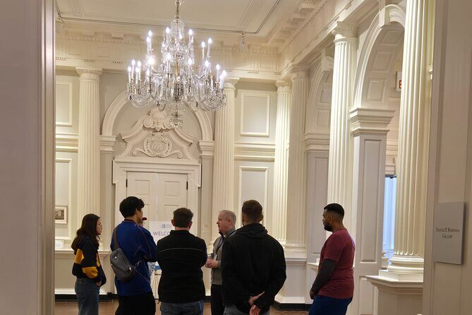 Private Chicago History Museum Tour - Michigan Avenue context and quick downtown sights (route-dependent)