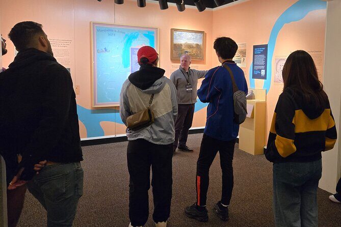 Private Chicago History Museum Tour - Bernie’s approach: stories that make exhibits stick