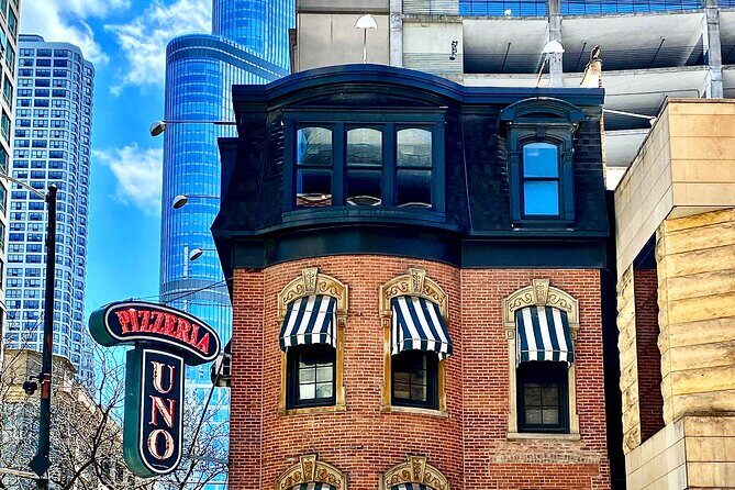 Retro River North Walking Tour - Stop 3: The Murphy Auditorium and the Tiffany doorways