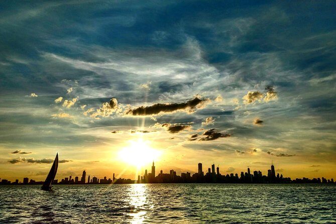 Serene Private Sunset Sail on Lake Michigan - Navy Pier, Chicago - The skyline segment: Chicago looks best when you’re not walking