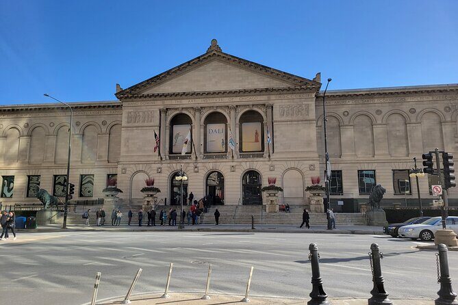 Skip-the-line: Art Institute of Chicago Guided Tour - What you can expect from the guides (and how that changes everything)