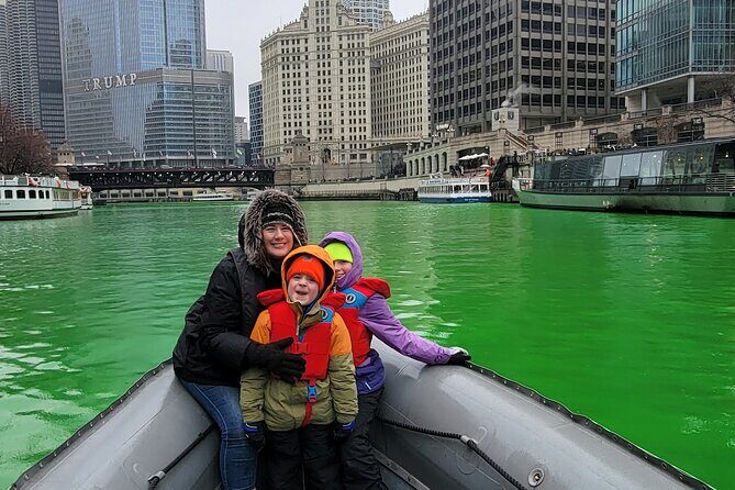 Small Group Lake Michigan Tour - The captain narration: practical facts you can actually use