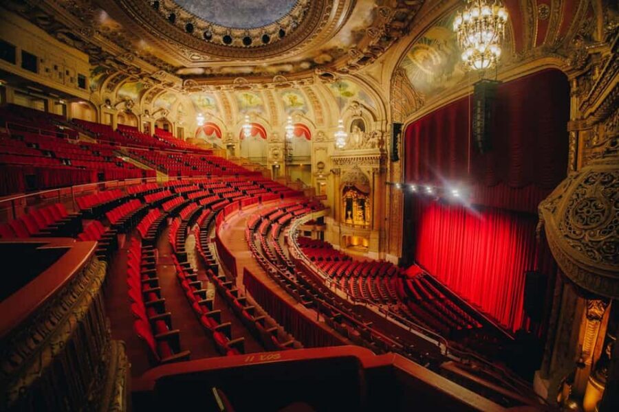 The Chicago Theatre Tour Experience - From the six-story C-H-I-C-A-G-O sign to the theatre’s main entrance