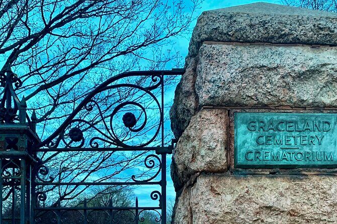 The Deep Pockets Of Graceland Cemetery Walking Tour - Price and value: is $45 fair for what you get?