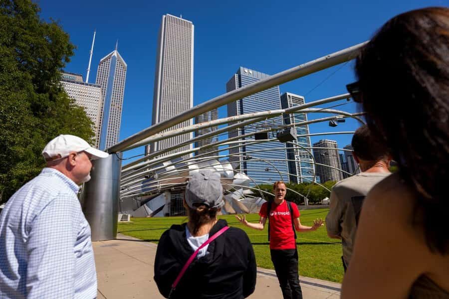 Total Chicago: Food, History and Architecture Tour - Wrigley Building and Tribune Tower: architectural details you can actually see