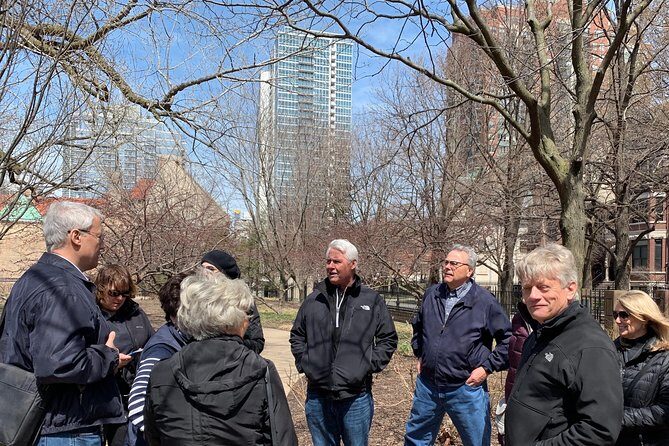 Walking Tour: Chicago's Prairie Ave Dist. - Street of the Elite - The Spoke & Bird cafe break: a neighborhood pause, not a food tour