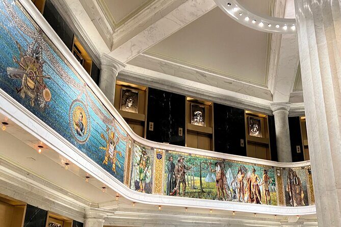 Walking Tour: Historic Chicago Pubs in River North and the Loop - The Berghoff and Adams Street Brewery: The oldest restaurant story